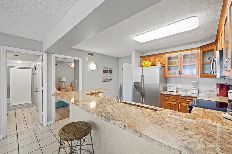 Condo, 2 Bedrooms | Private kitchen | Fridge, microwave, oven, dishwasher