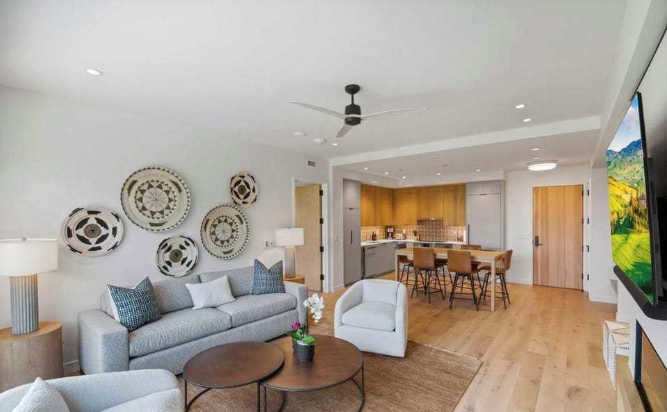 Living room, kitchen