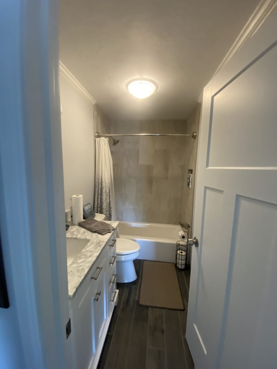 Bathroom off of the king bedroom has access to the hallway