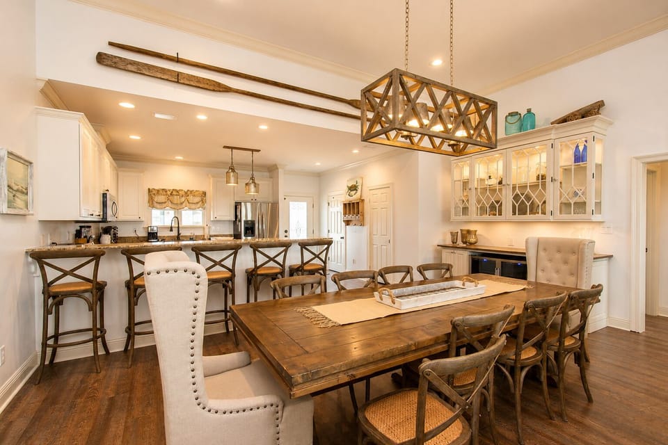 Large open floor plan Kitchen and dining area with ample seating