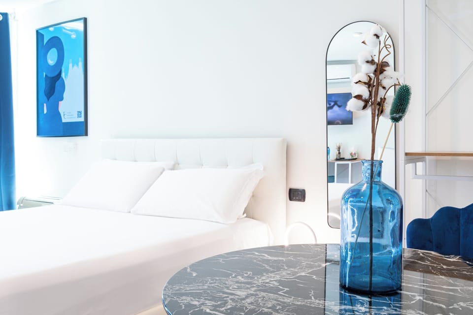 Deluxe Room | Frette Italian sheets, premium bedding, down comforters