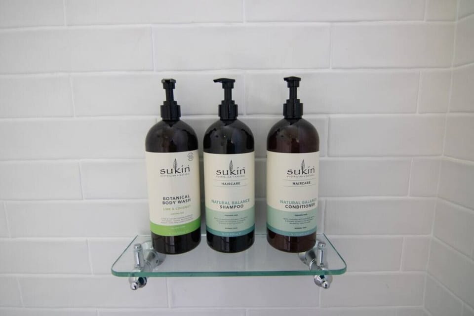 Bathroom amenities