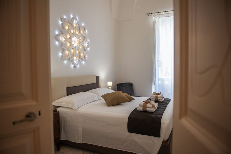 Egyptian cotton sheets, premium bedding, down comforters