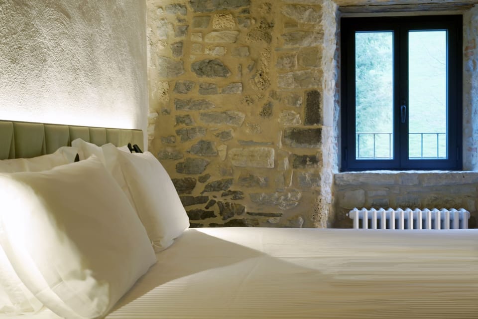 Superior Room | 1 bedroom, in-room safe, desk, free WiFi