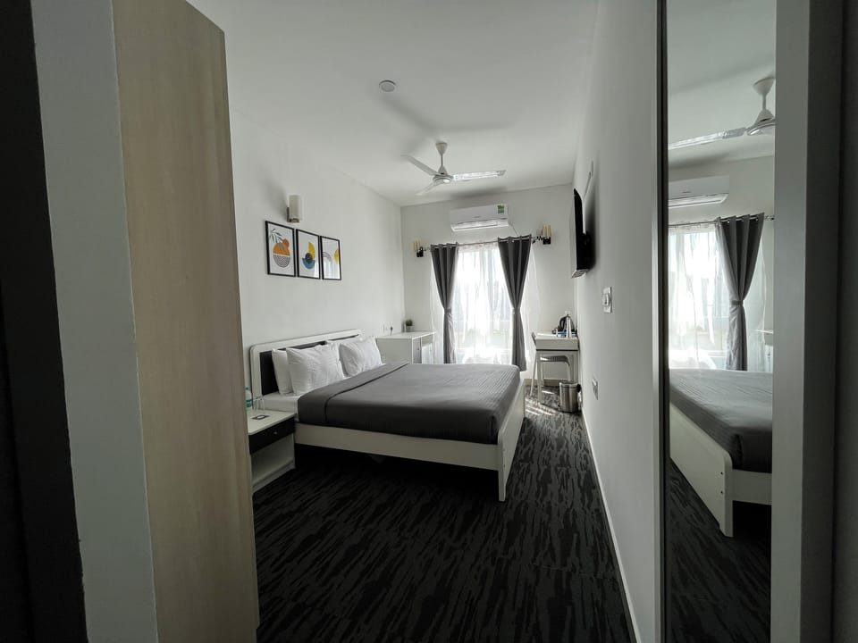 Deluxe Room, 1 Double Bed | 1 bedroom, iron/ironing board, free WiFi, bed sheets