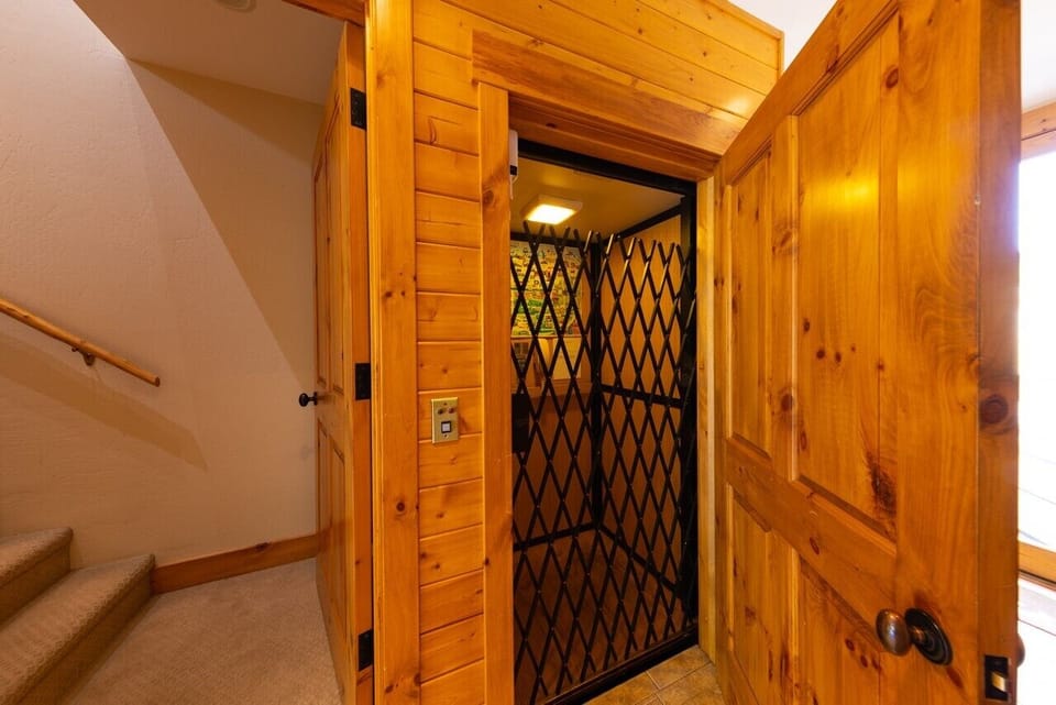 Ground Level Elevator
