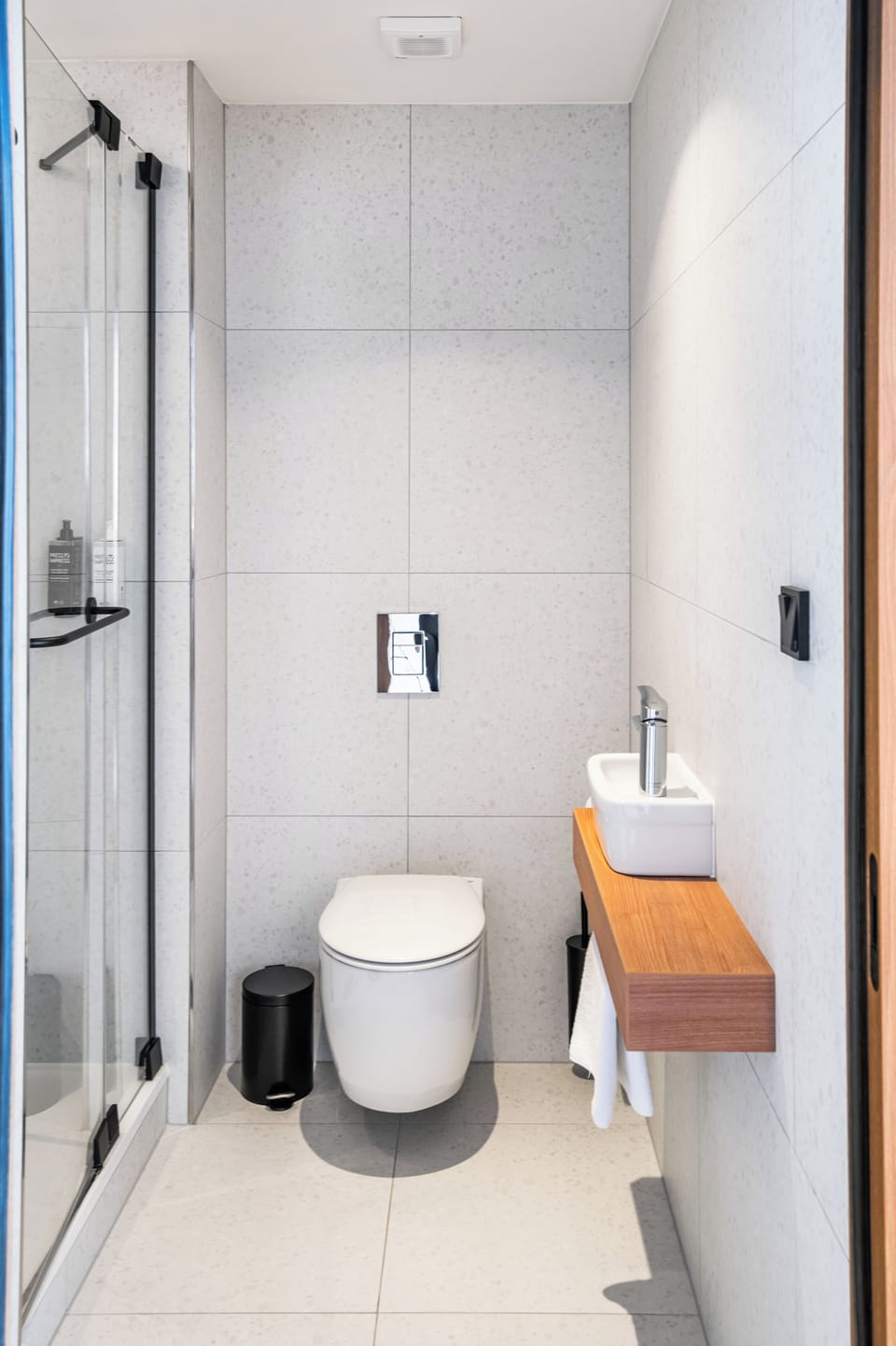 Superior Room, 2 Twin Beds | Bathroom