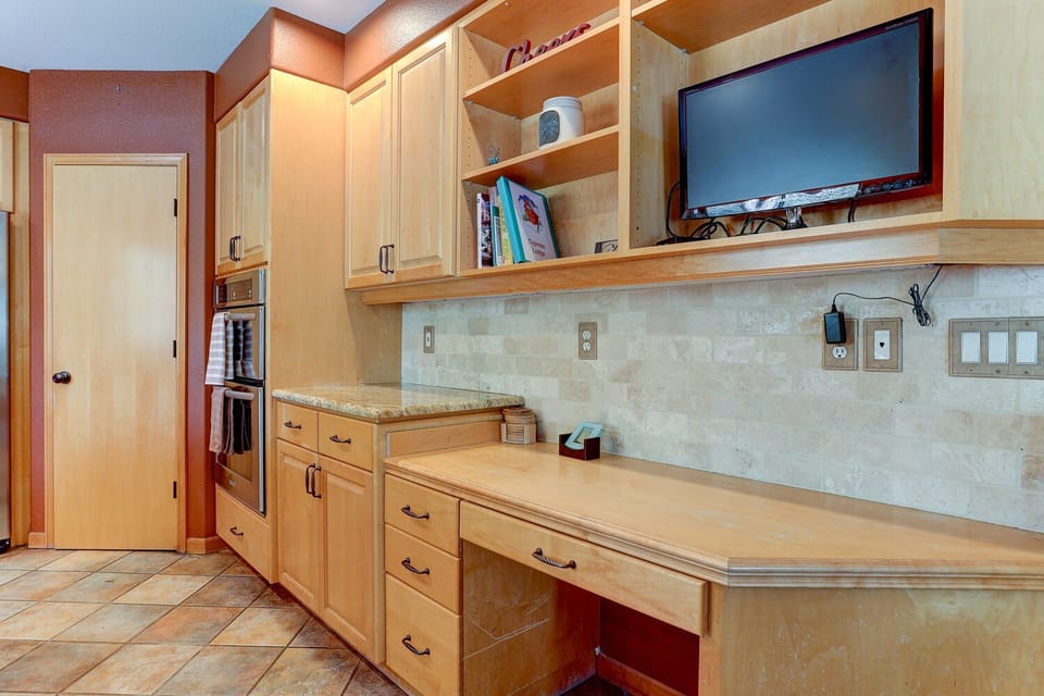 Kitchen - Main Level