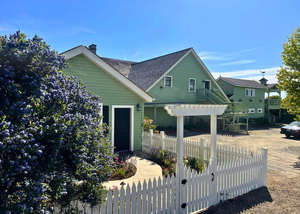 Your cottage is on the grounds of Edenwild Inn- see the inn and parking lot.