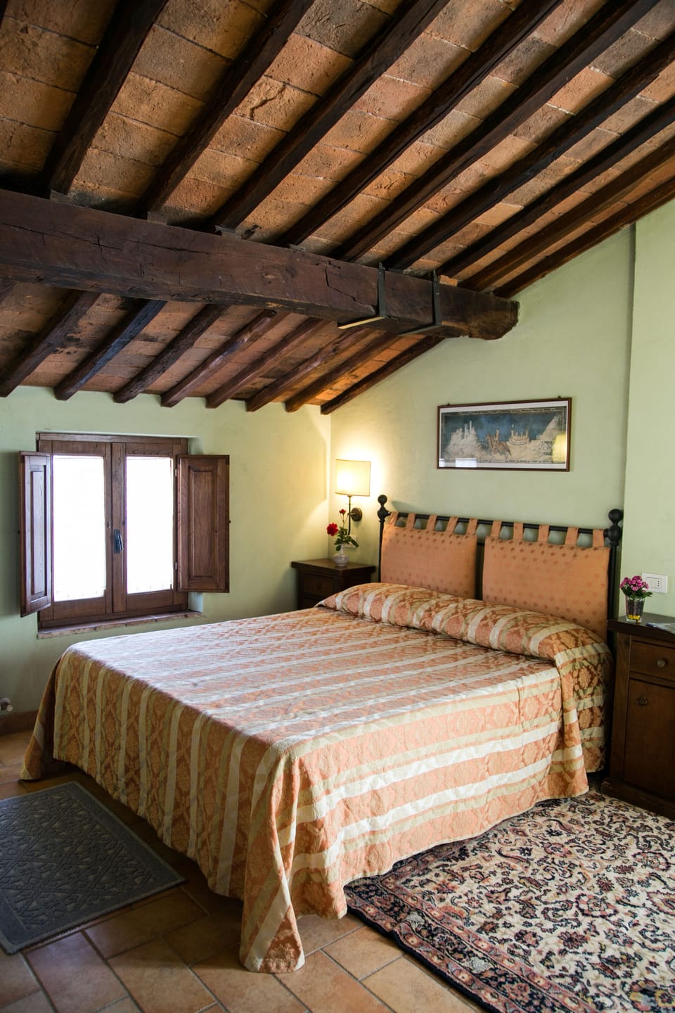 Panoramic Double Room, Valley View | Individually decorated, desk