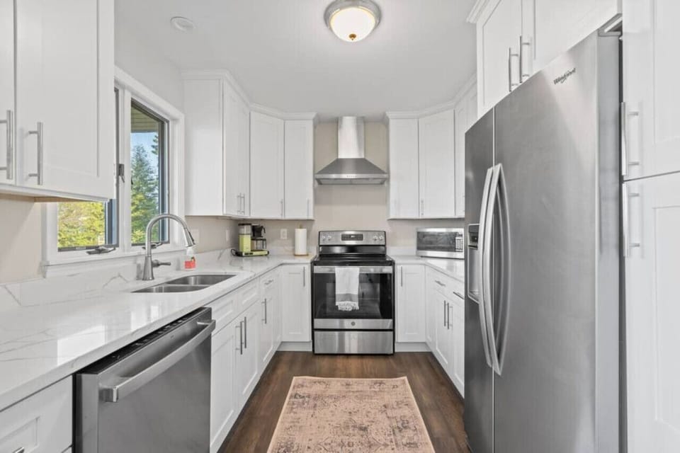 Brand new, modern kitchen with stainless steel appliances