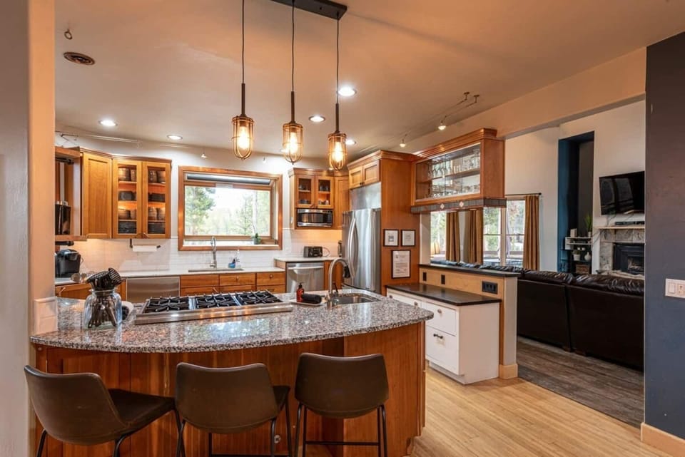 Viking Range, prep sink, oven and convection oven. 