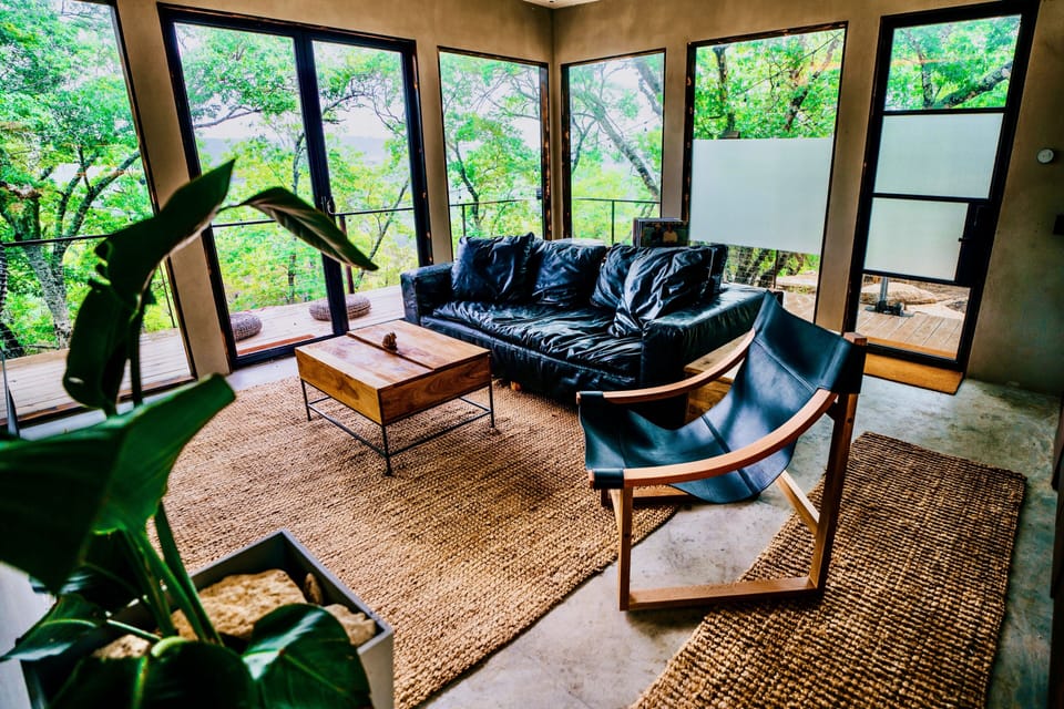 Signature Villa, Valley View | Individually decorated, individually furnished, free WiFi, bed sheets