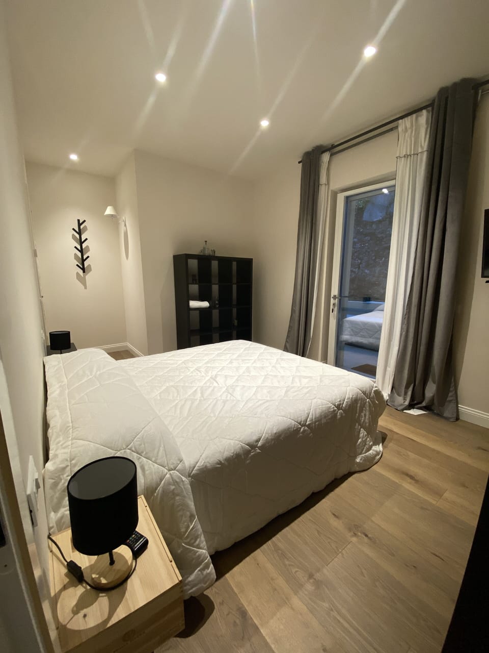 Superior Room | Premium bedding, Select Comfort beds, desk, laptop workspace