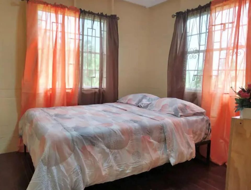 Queen size bed