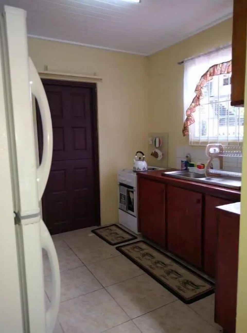 Full Size Kitchen