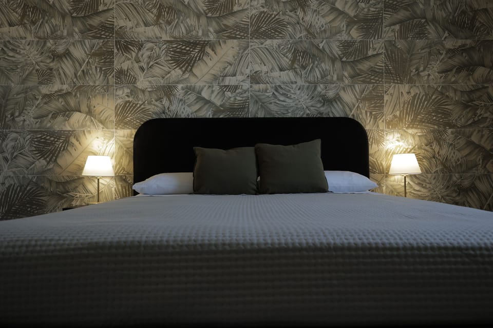 Double or Twin Room | Desk, laptop workspace, soundproofing, free WiFi