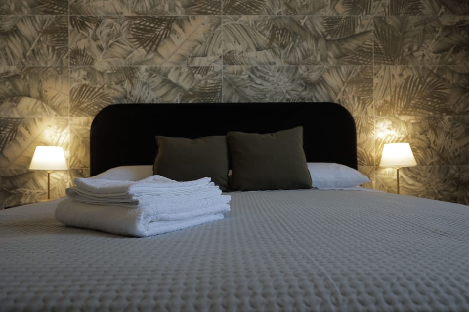 Double or Twin Room | Desk, laptop workspace, soundproofing, free WiFi