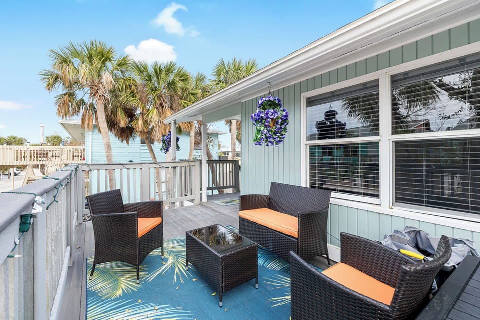 Private Deck (1)