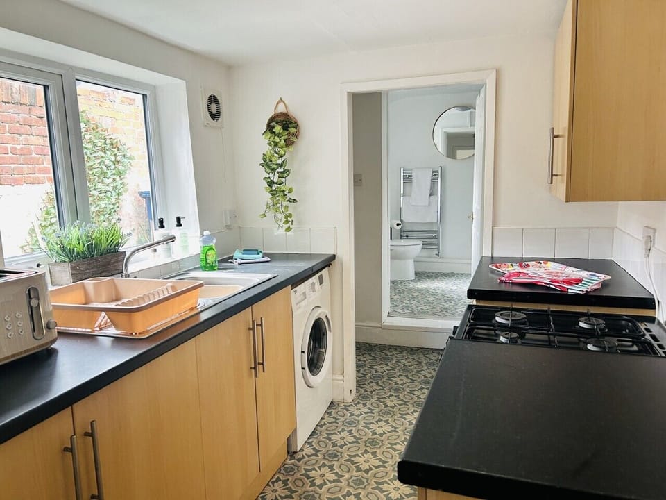 Fully equipped with everything you need to prepare breakfast, family meals, or a quick snack during your stay.