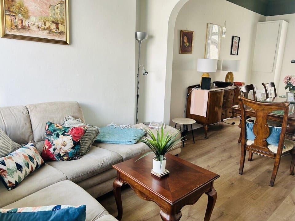 Whether you`re planning tomorrow`s adventures or catching up on your favourite shows, this inviting space is yours to enjoy.