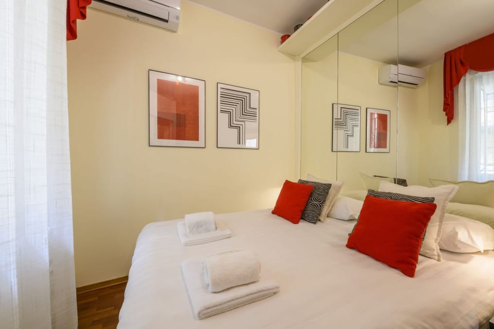 PONTACCIO, 4 - Atmosfere di charme in pieno centro Apartment in Milan