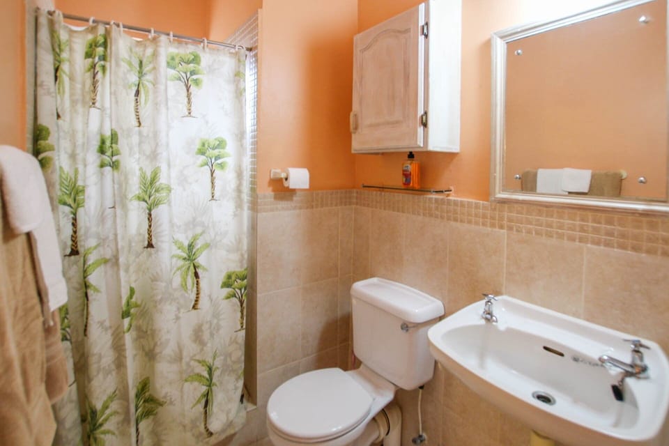 En suite bathroom