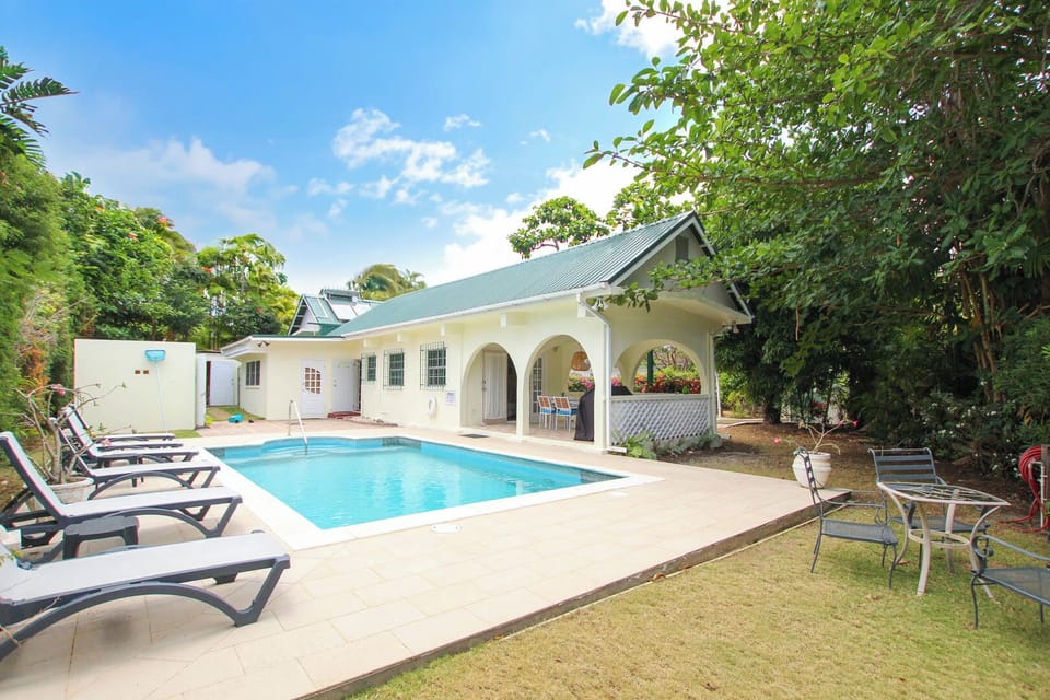 Amazing space for everyone to hang out and enjoy the pool and sunshine