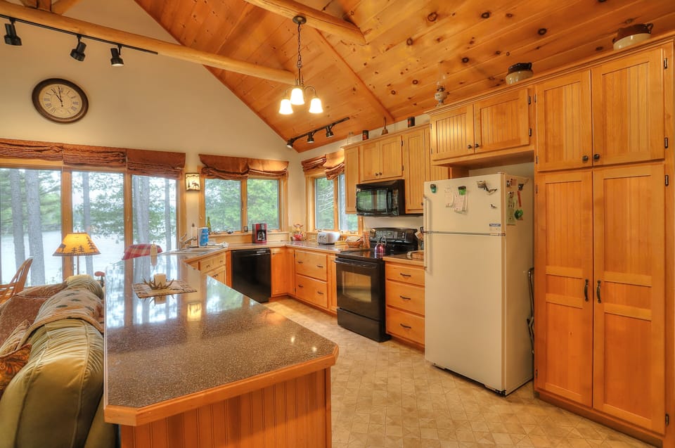 Fully equipped kitchen