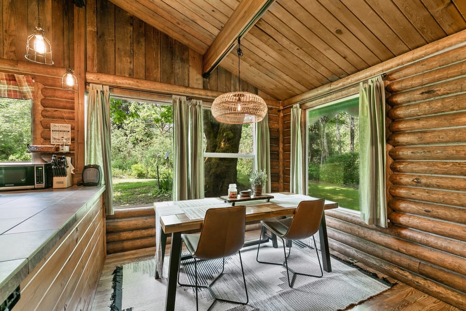 Pull up a chair and enjoy the meal!