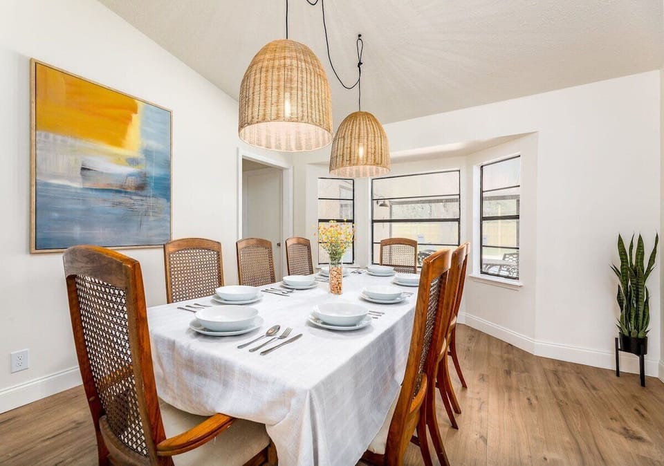 Formal Dining Room that comfortably seats 8.
Bay window with view of the pool/backyard