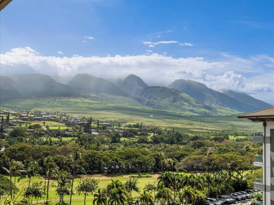 West Maui Mountains