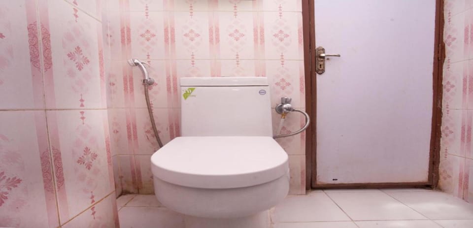 Shower, rainfall showerhead, towels, soap