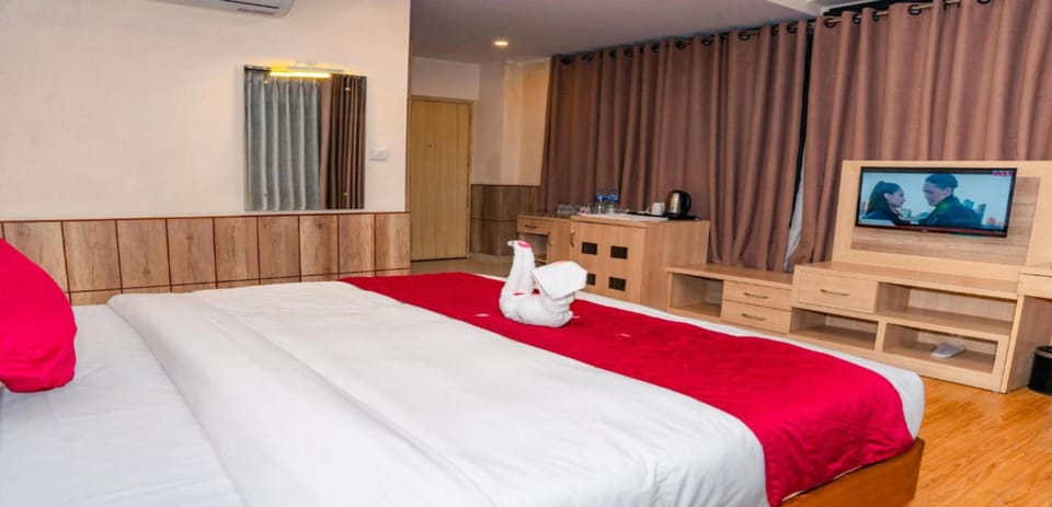 Deluxe Double Room | Free WiFi, bed sheets