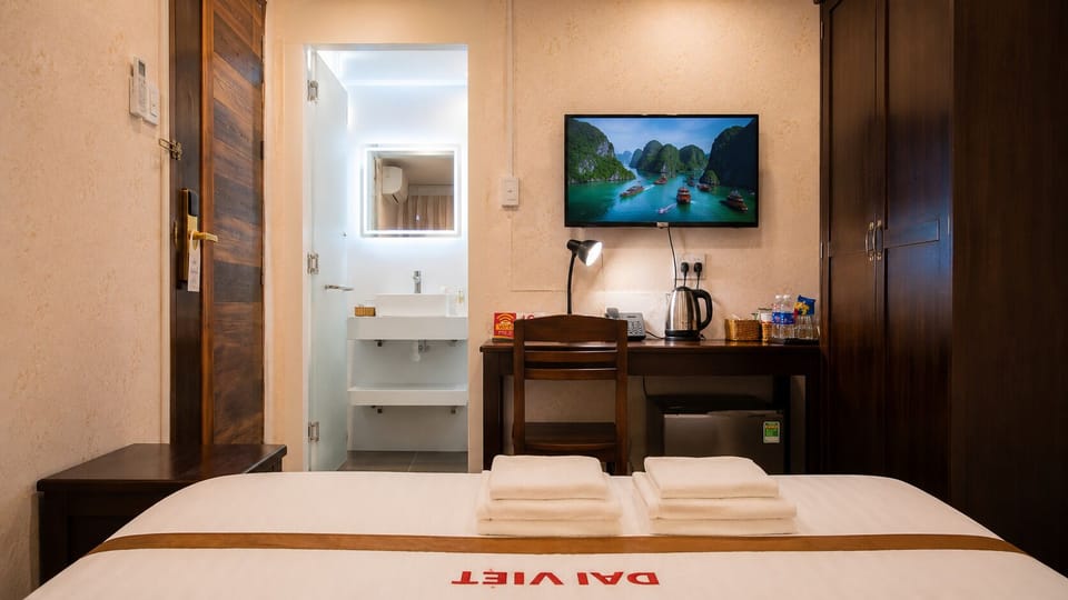 Standard Double Room, 1 Bedroom, Private Bathroom | Minibar, desk, laptop workspace, blackout drapes
