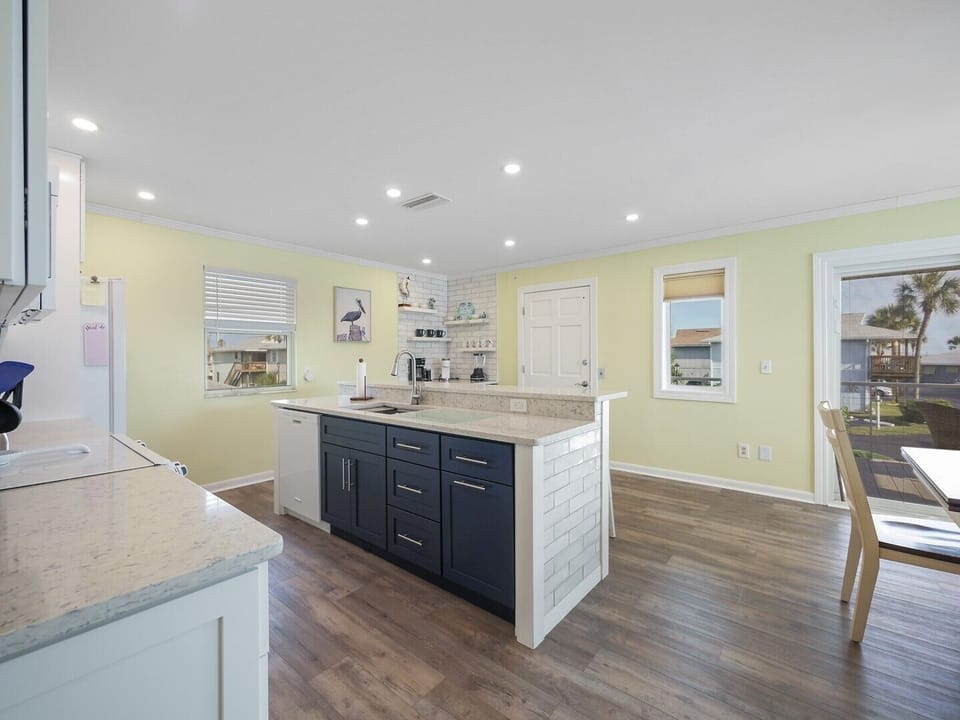 Full Kitchen
