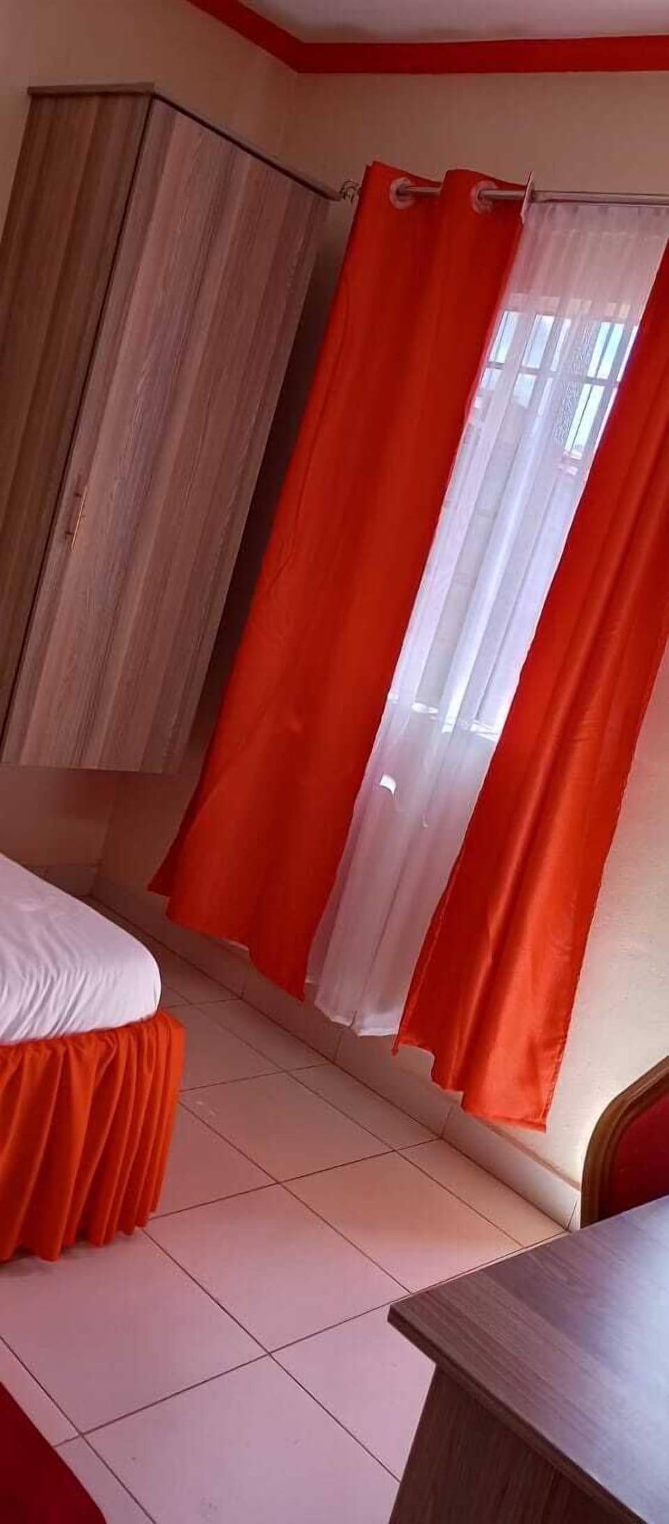 Elite Single Room | Egyptian cotton sheets, premium bedding, down comforters, pillowtop beds