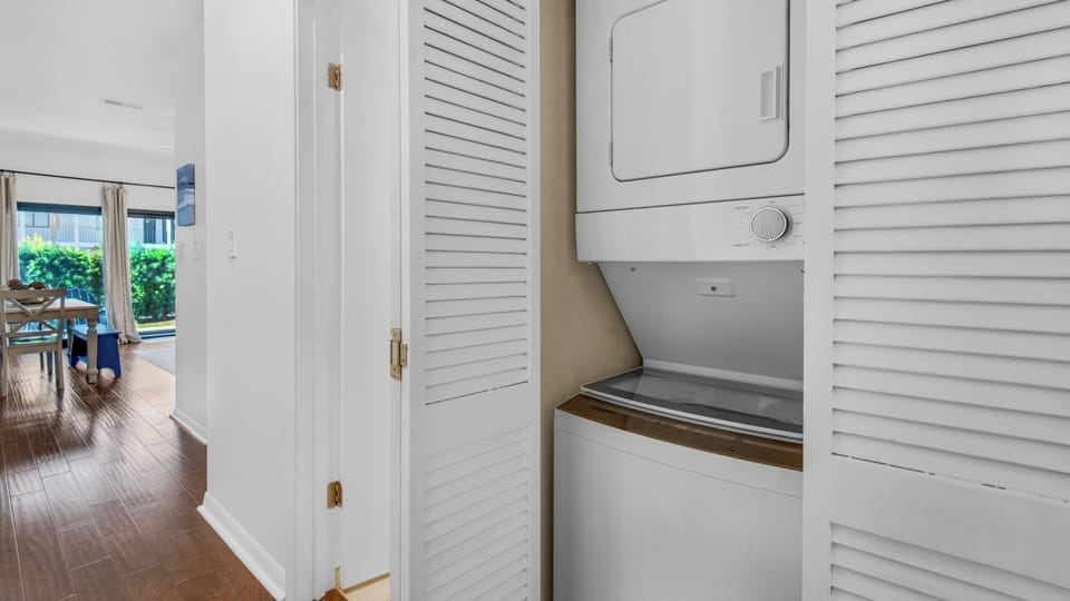 Palms D2 Washer and Dryer