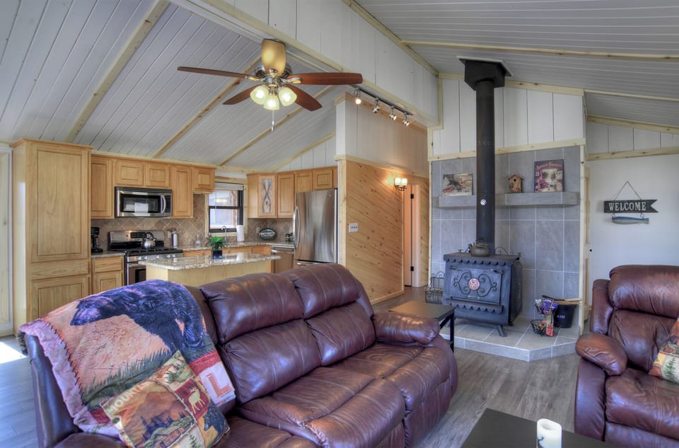 Main living space Warrick Cabin VRC Rental Home - Enjoy the inviting and open living space at our Warrick cabin.