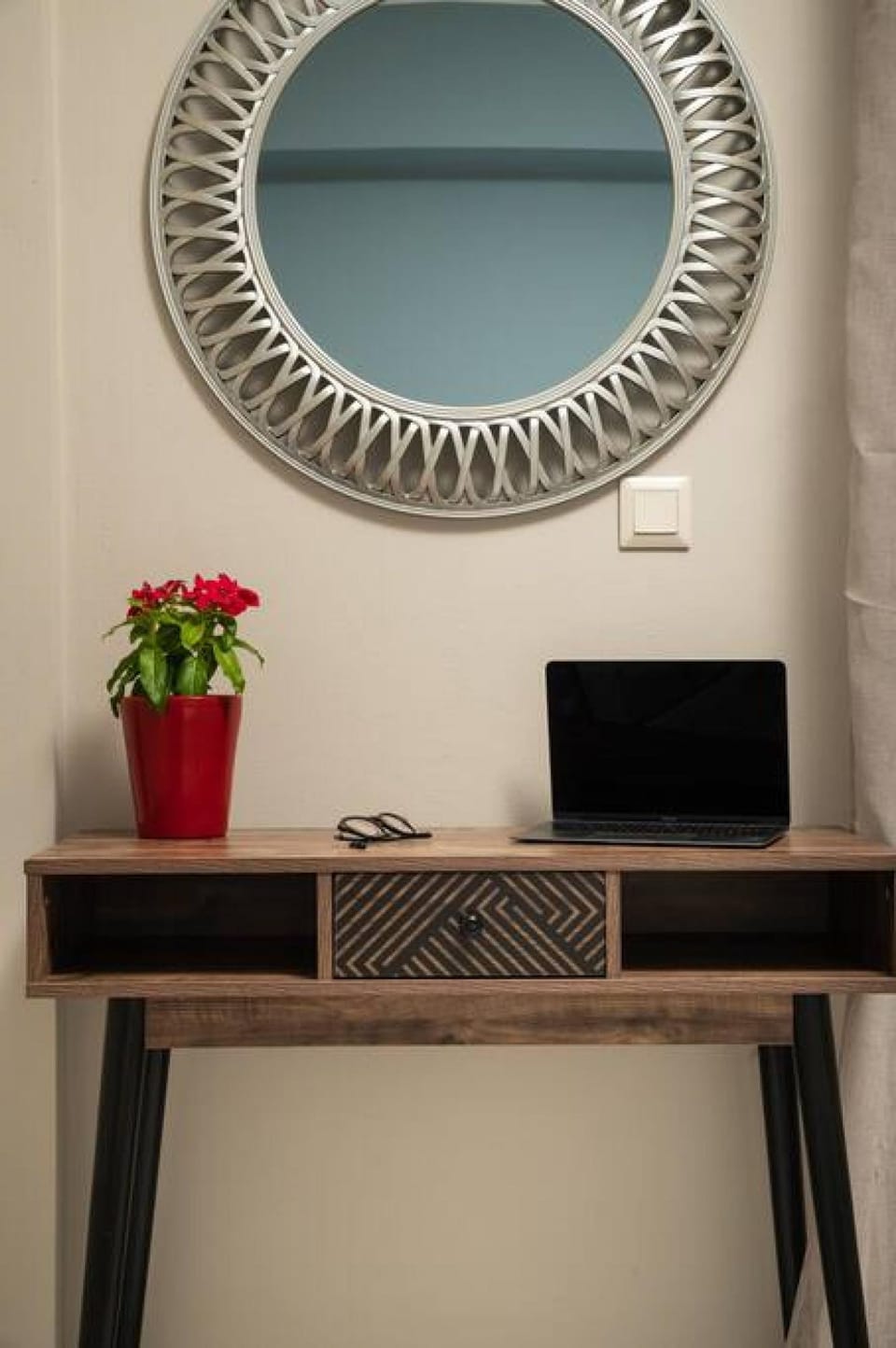 House | 3 bedrooms, desk, Internet
