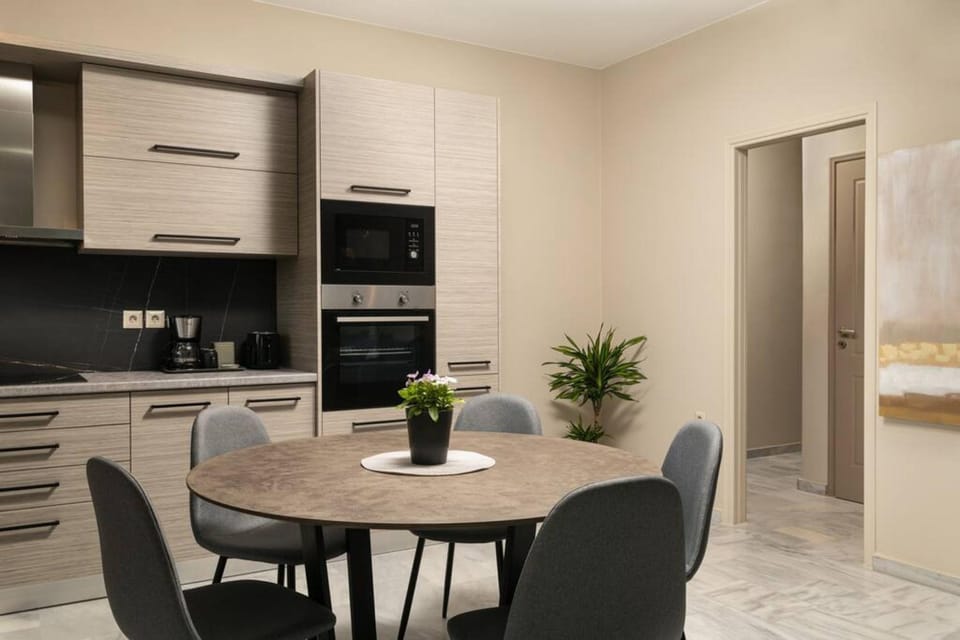 House | 3 bedrooms, desk, Internet