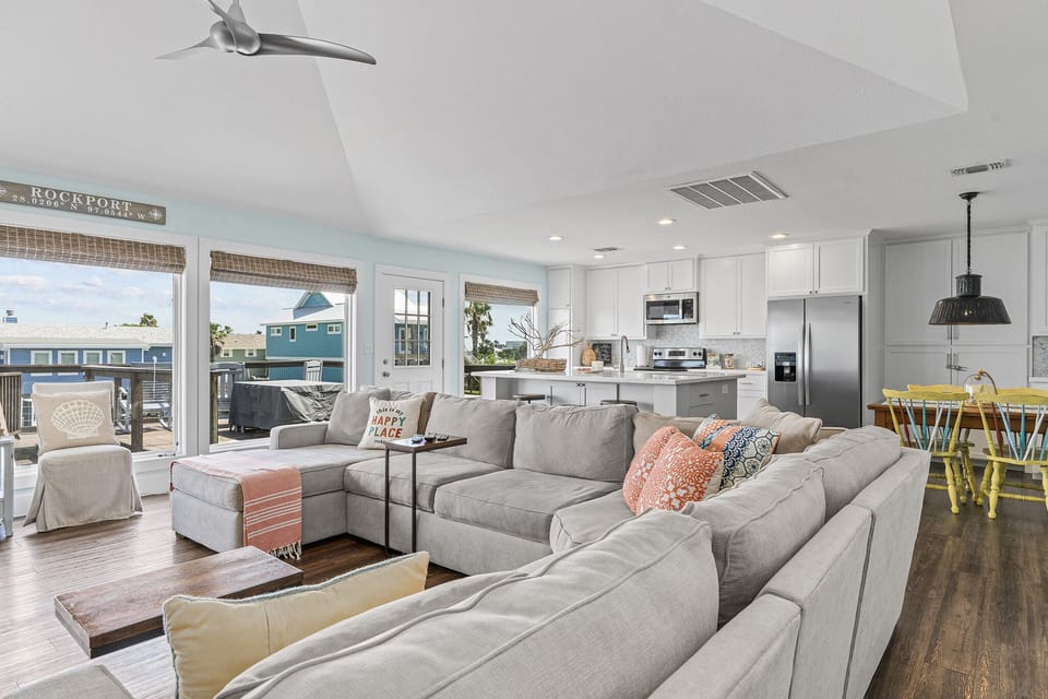 Spacious Living Room and Kitchen