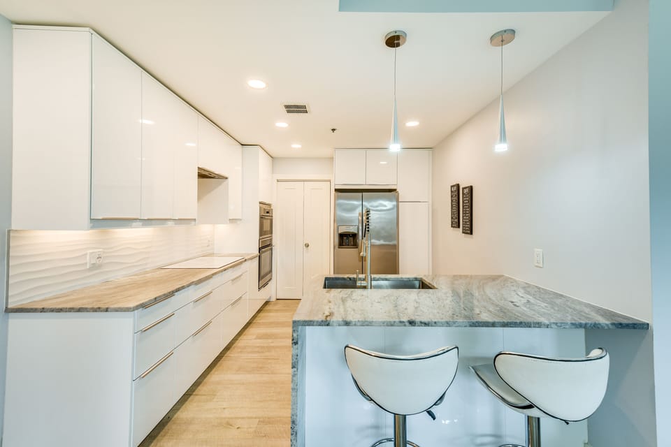 Kitchen | Crockpot | Coffee Maker | Blender