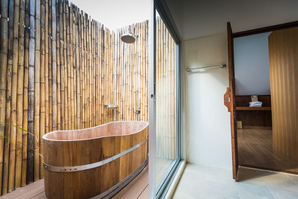 @Grand Garden | Minibar, in-room safe, desk, soundproofing