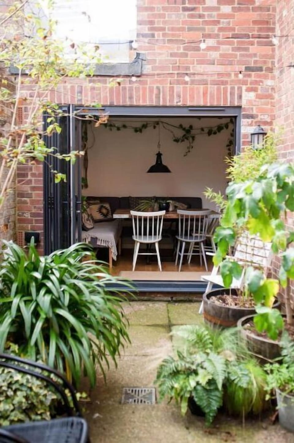 Courtyard garden