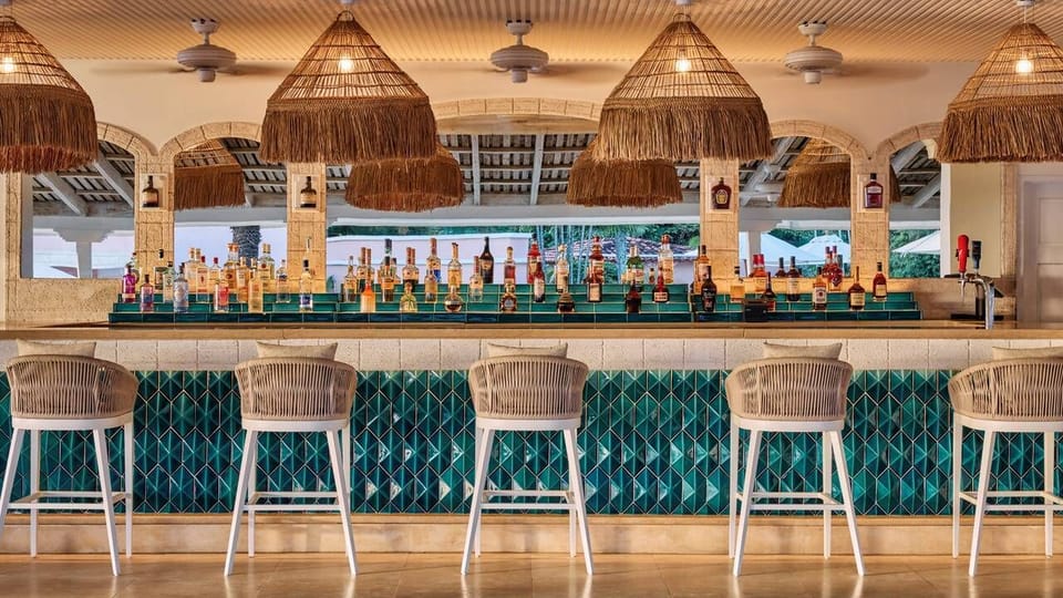 The Fairmont's Taboras Restaurant features relaxed open-air dining.
