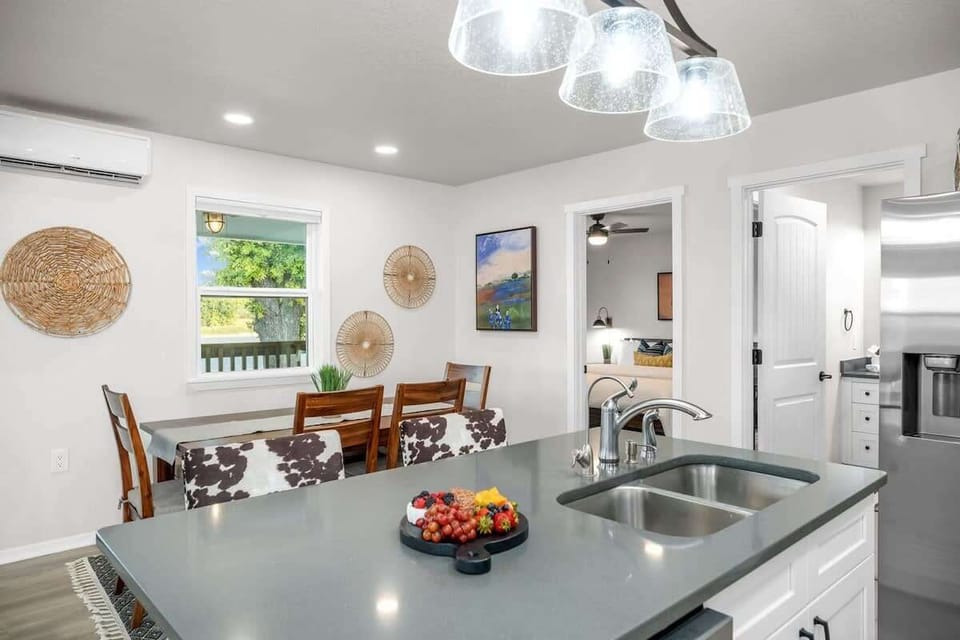 Kitchen island