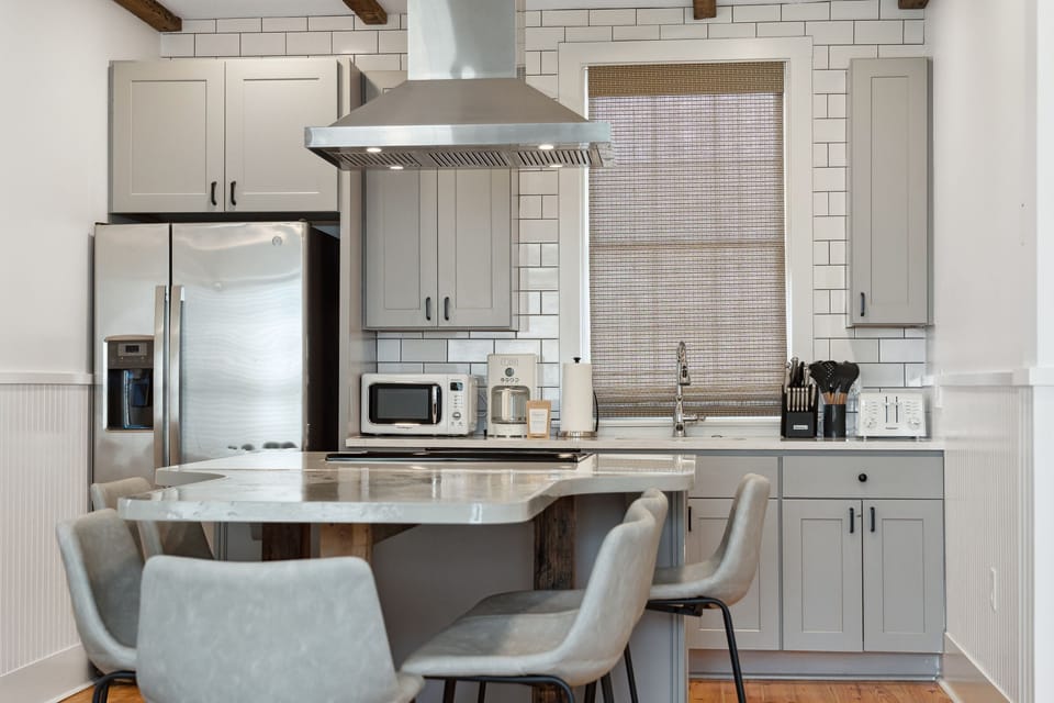 Fully Stocked Kitchen