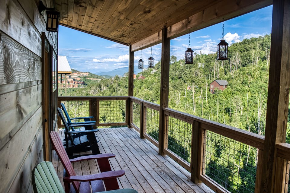 Step outside and you'll be in the forest with that mountain view you came for.
