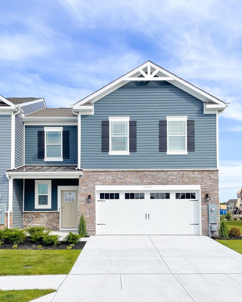 Over 2,400 Square Feet End Unit Townhome w/ Beach Shuttle Across The Street!